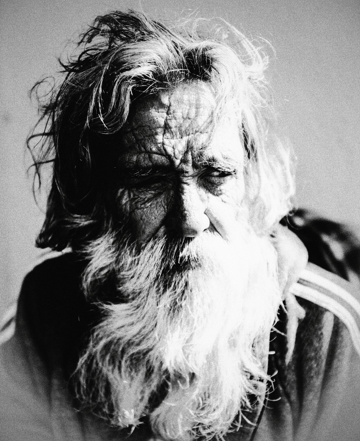 Älterer Mann mit weißem Bart, Ilford HP5
